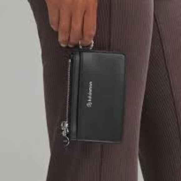 NWT Lululemon Cactus "Leather" Card Case, BLACK/SILVER - Picture 3 of 8